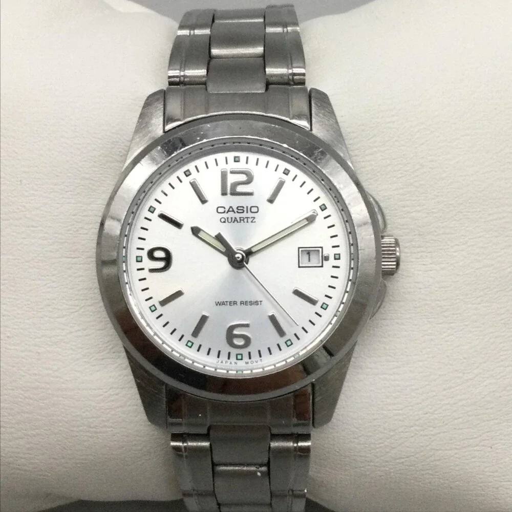 Casio Womens Watch 28mm Silver Tone Date 3383 LTP-1215 New Battery 6.25